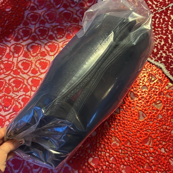 Brand New Donut Pillow Tailbone Relief Coccyx Seat Sitting Cushion Postpartum - Picture 16 of 16